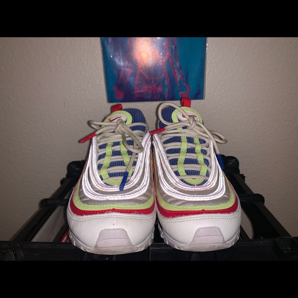 Shoes - Picture 3 of 5